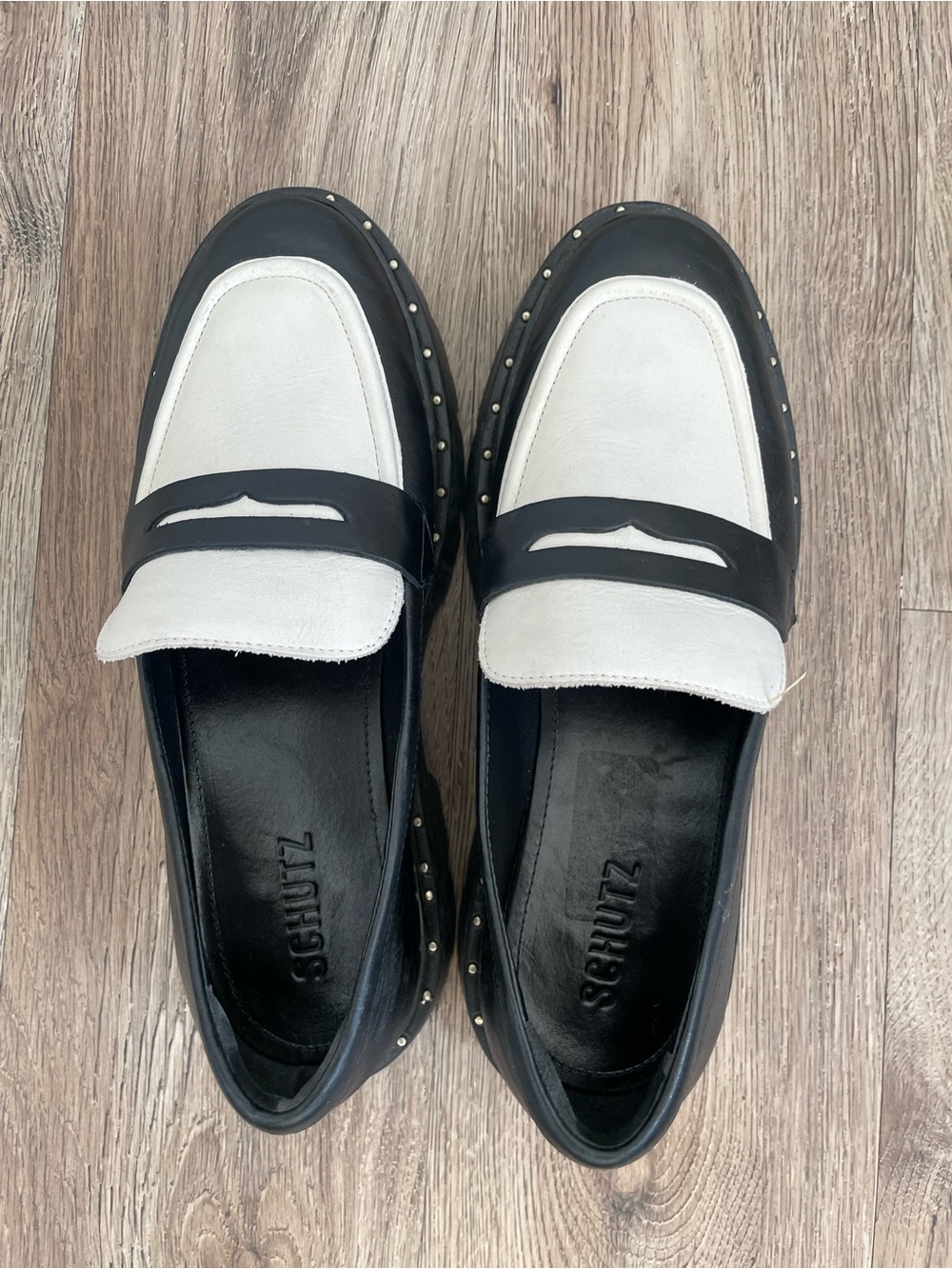 Women Size 9 Schutz Chunky Multicolor Christie Loafers Cream Black Tuxedo Shoes - Picture 2 of 9